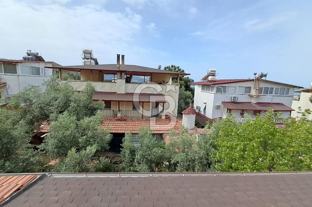 Akbük'te Sevilen Sitede Bahçeli,Deniz Manzaralı 3+1 Bakımlı Villa