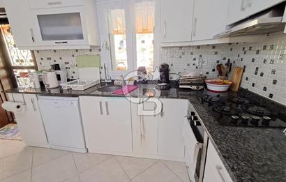 Akbük'te Sevilen Sitede Bahçeli,Deniz Manzaralı 3+1 Bakımlı Villa