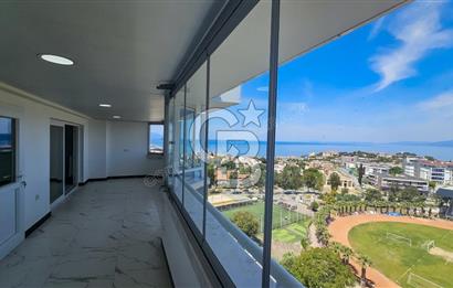 Kuşadası Kadınlar Denizi'nde Deniz Manzaralı Lüks Çatı Dubleks
