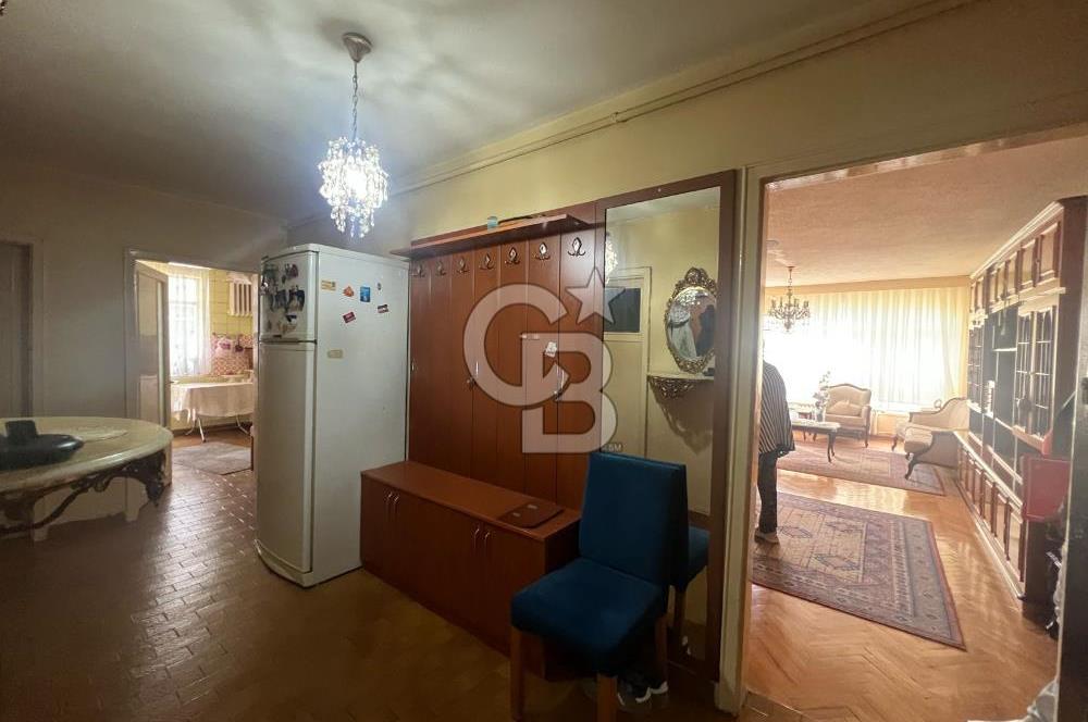 ESAT ÖN CEPHE CADDE ÜSTÜ ASANSÖRLÜ KAPALI OTOPARKLI 3+1 DAİRE