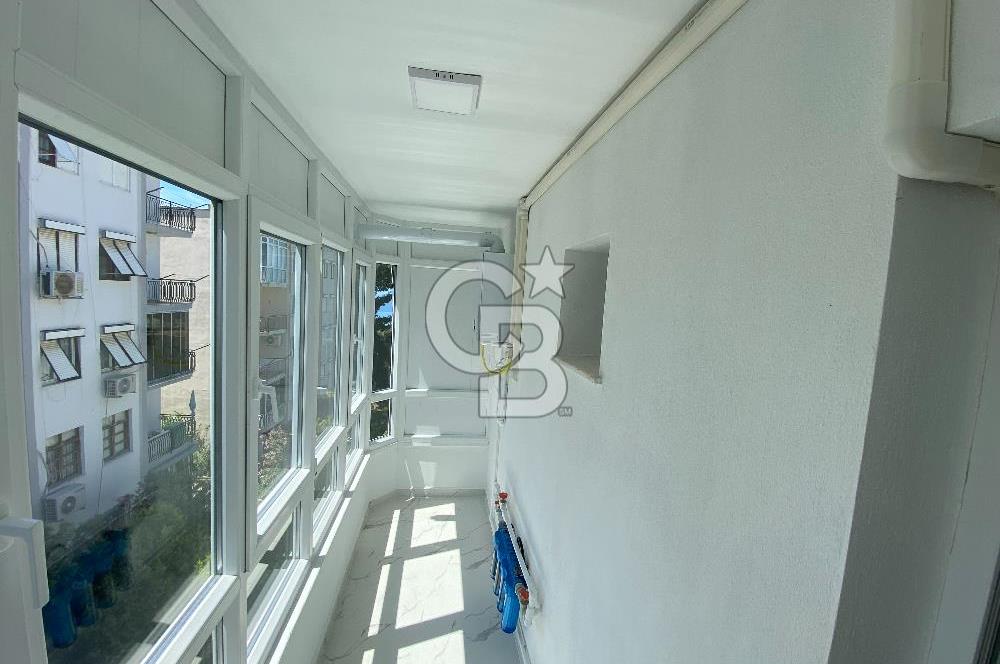 Kuşadası Kadınlar Denizi'nde Deniz Manzaralı Lüks Çatı Dubleks