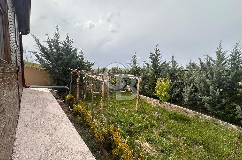 Pursaklar Abadan'da Eşyalı Satılık 500 m2 Hobi Bahçesi ve Evi