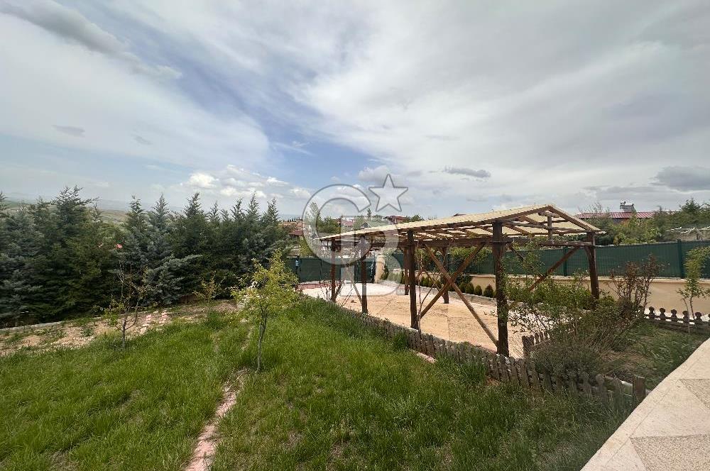 Pursaklar Abadan'da Eşyalı Satılık 500 m2 Hobi Bahçesi ve Evi