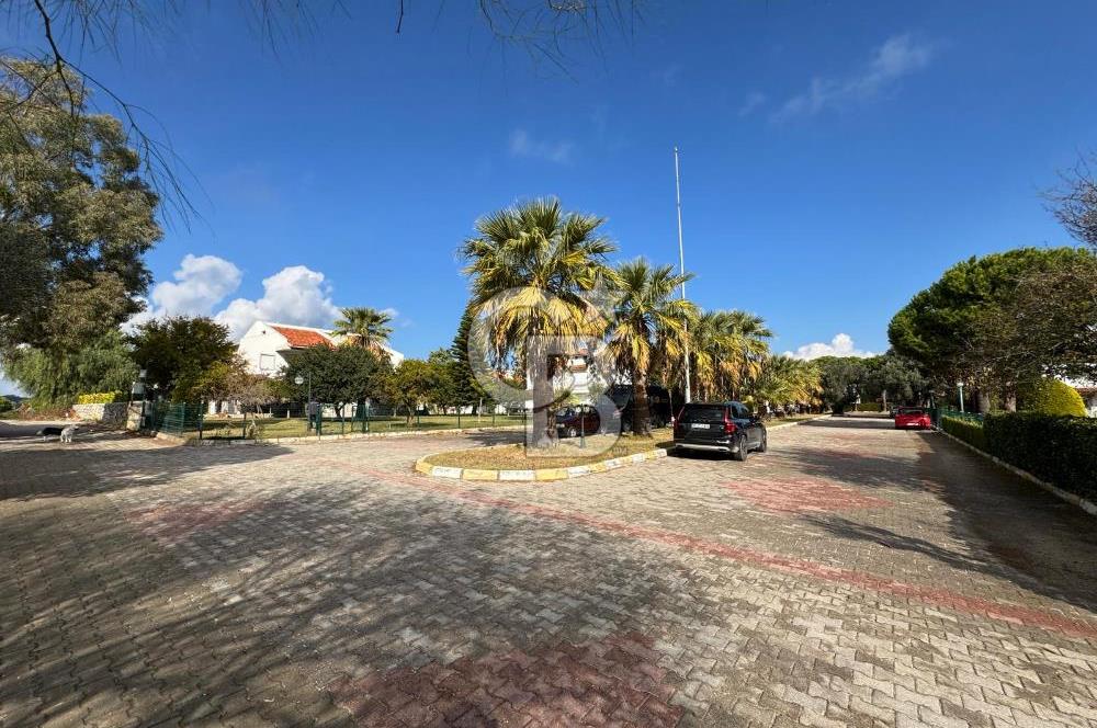 ÇEŞME MAMURBABA'DA EGELİM KONAKLARINDA EŞYALI SATILIK 4+1 VİLLA