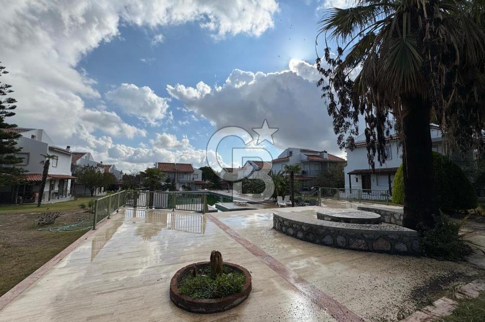 ÇEŞME MAMURBABA'DA EGELİM KONAKLARINDA EŞYALI SATILIK 4+1 VİLLA