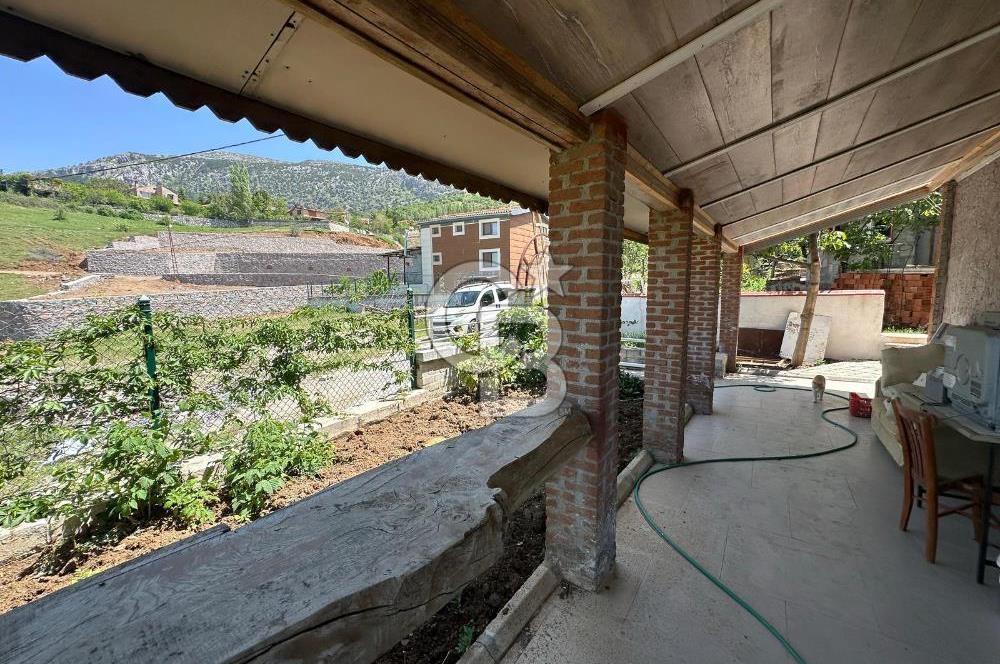 TURGUTALP KÖYÜNDE 2 KATLI DAĞ MANZARALI VİLLA