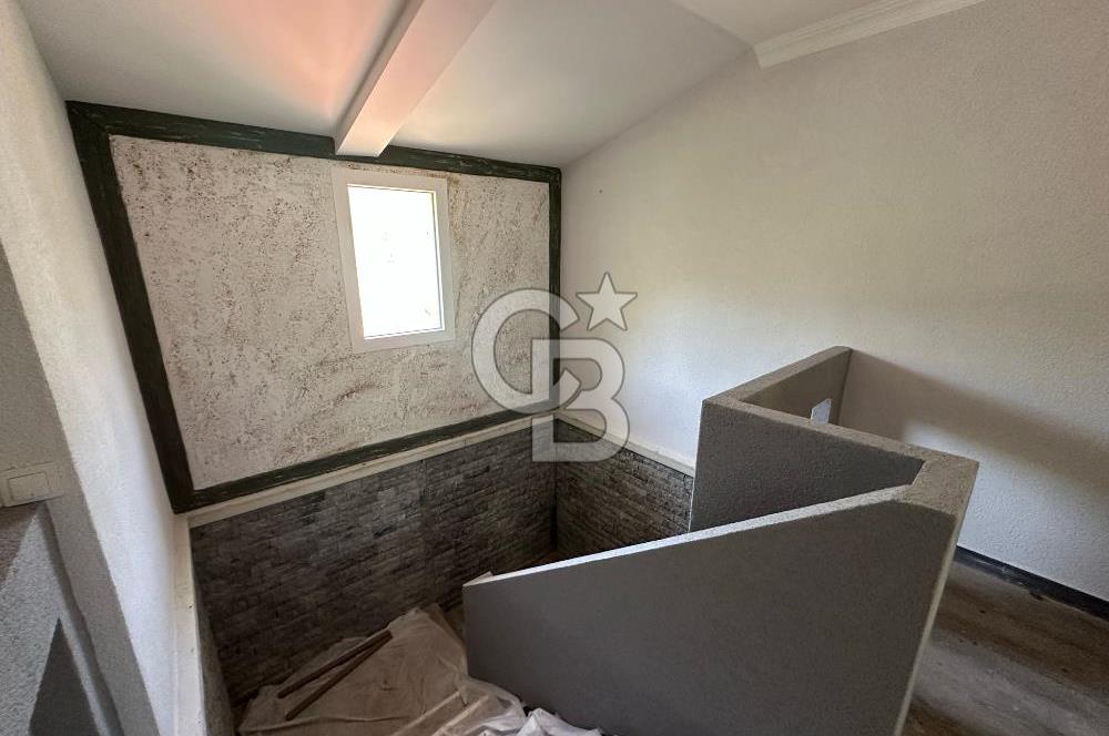 TURGUTALP KÖYÜNDE 2 KATLI DAĞ MANZARALI VİLLA
