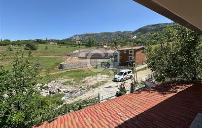 TURGUTALP KÖYÜNDE 2 KATLI DAĞ MANZARALI VİLLA
