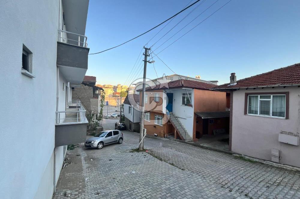 GÖLCÜK DONANMA MH. DE SATILIK 1+1 GENİŞ DUBLEKS FIRSAT DAİRE.!