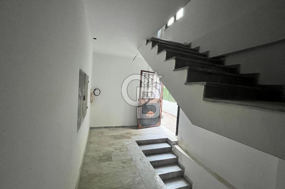GÖLCÜK DONANMA MH. DE SATILIK 1+1 GENİŞ DUBLEKS FIRSAT DAİRE.!