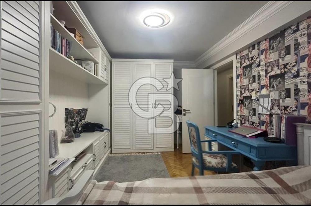 İZMİR KONAK İNÖNÜ CADDESİ ÜZERİNDE 4+1 SATILIK DAİRE  
