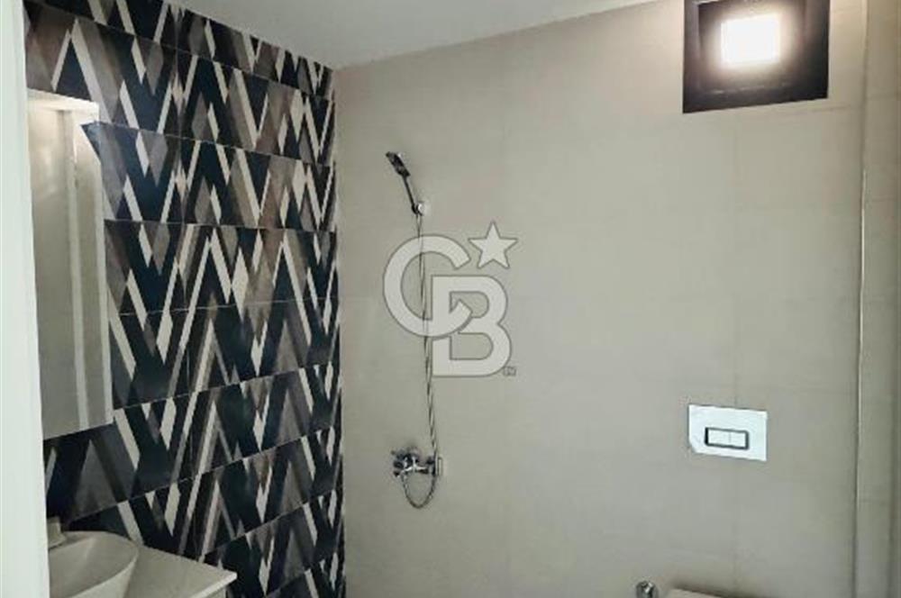 Sarıçam İlçesi Bayram Hacılı Mh.de Göl Manzaralı 4+1 Satılık Villa