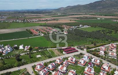 İZMİR DİKİLİ SALİHLERALTINDA 15.042 m² SATILIK ARAZİ