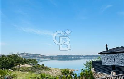 Sarıçam İlçesi Bayram Hacılı Mh.de Göl Manzaralı 4+1 Satılık Villa