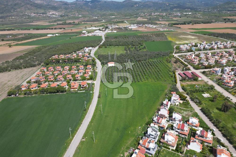 İZMİR DİKİLİ SALİHLERALTINDA 15.042 m² SATILIK ARAZİ