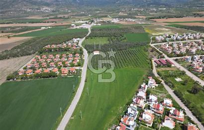 İZMİR DİKİLİ SALİHLERALTINDA 15.042 m² SATILIK ARAZİ