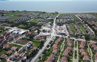 İZMİR DİKİLİ SALİHLERALTINDA 15.042 m² SATILIK ARAZİ