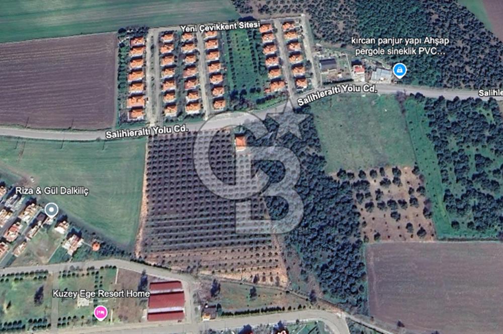 İZMİR DİKİLİ SALİHLERALTINDA 15.042 m² SATILIK ARAZİ