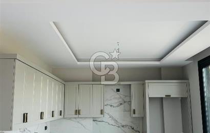 Sarıçam İlçesi Bayram Hacılı Mh.de Göl Manzaralı 4+1 Satılık Villa