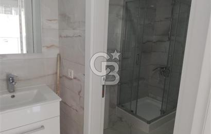 ACIBADEM  CADDESİNDE METROBÜSE YAKIN KİRALIK İŞYERİ