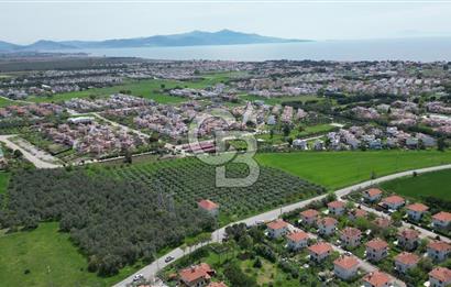 İZMİR DİKİLİ SALİHLERALTINDA 15.042 m² SATILIK ARAZİ