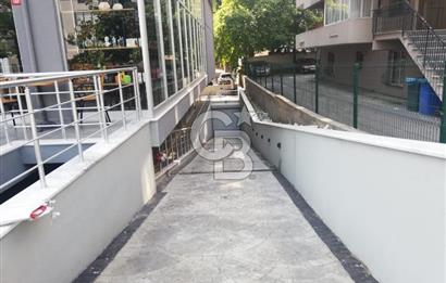 ACIBADEM  CADDESİNDE METROBÜSE YAKIN KİRALIK İŞYERİ