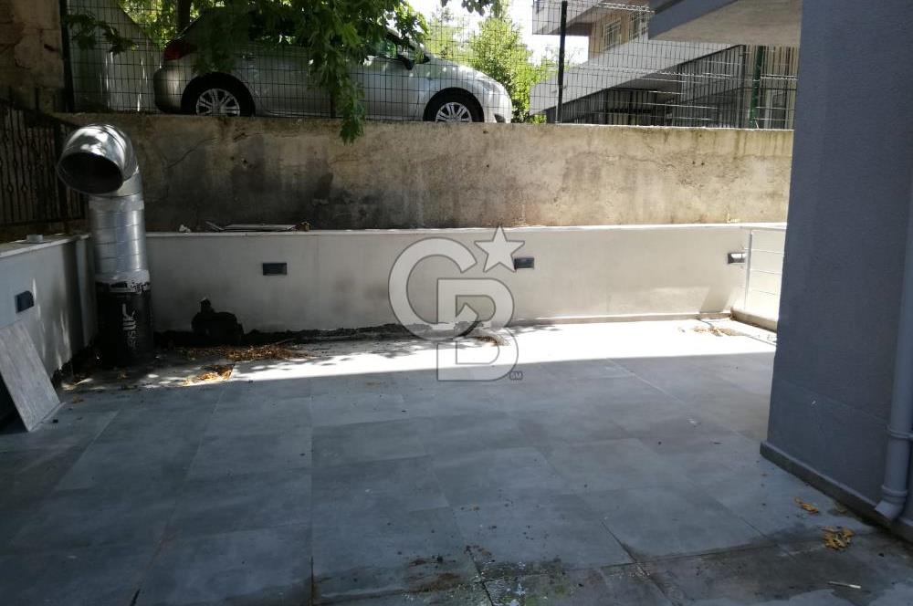 ACIBADEM  CADDESİNDE METROBÜSE YAKIN KİRALIK İŞYERİ