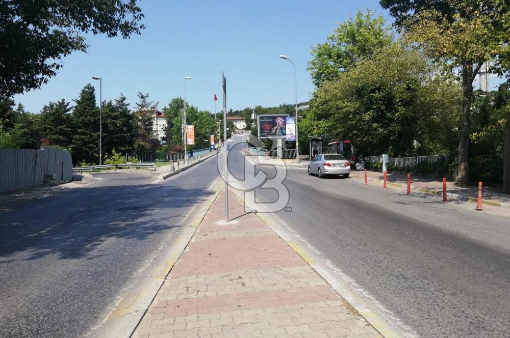 ACIBADEM  CADDESİNDE METROBÜSE YAKIN KİRALIK İŞYERİ