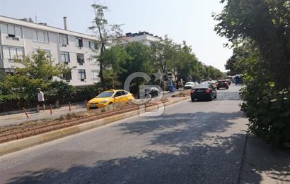 ACIBADEM  CADDESİNDE METROBÜSE YAKIN KİRALIK İŞYERİ