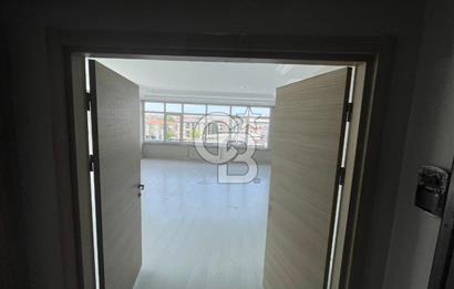 İNCİRLİ'DE KONUT VE OFİSE UYGUN GENİŞ 3+1 KİRALIK DAİRE