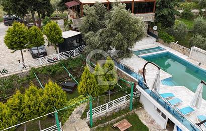 Şirince' De Devren Satılık Doğayla İç İçe Havuzlu Butik Otel