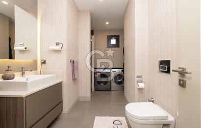 Ömerpaşa Bahariyeli Sokak'ta 5+1 Katta Tek 248m² SATILIK Daire