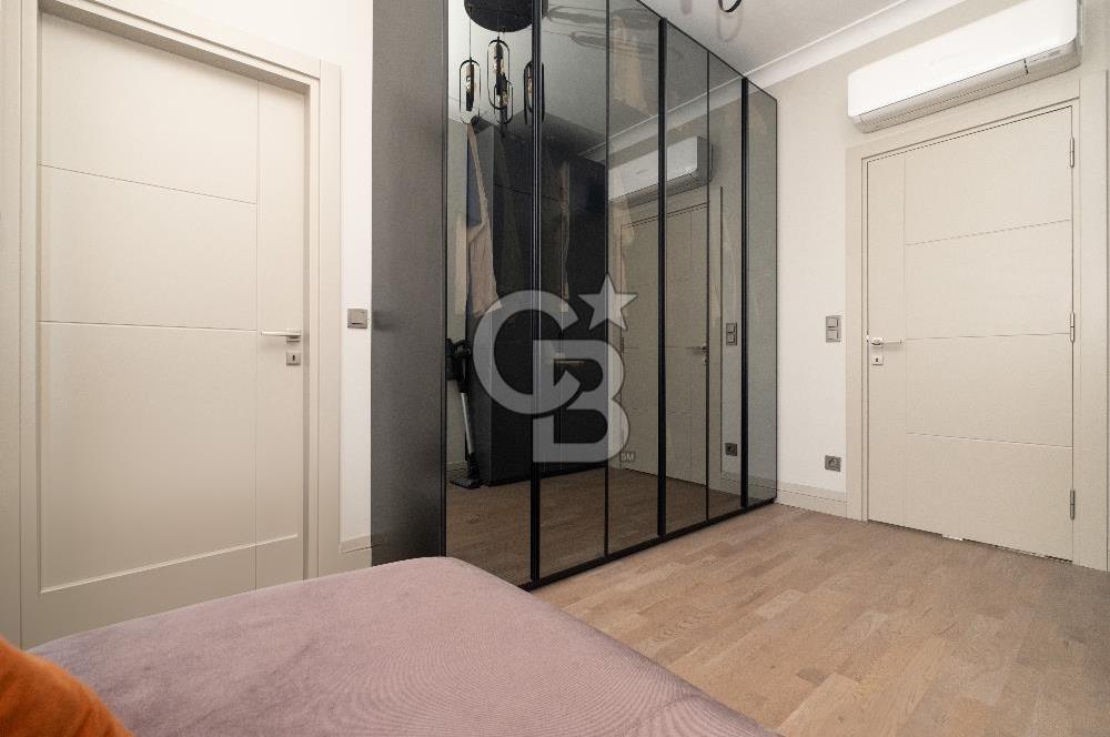 Ömerpaşa Bahariyeli Sokak'ta 5+1 Katta Tek 248m² SATILIK Daire