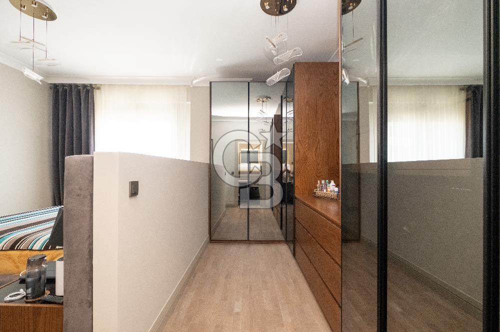 Ömerpaşa Bahariyeli Sokak'ta 5+1 Katta Tek 248m² SATILIK Daire