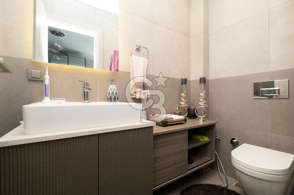 Ömerpaşa Bahariyeli Sokak'ta 5+1 Katta Tek 248m² SATILIK Daire