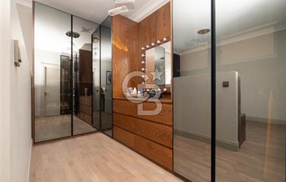Ömerpaşa Bahariyeli Sokak'ta 5+1 Katta Tek 248m² SATILIK Daire