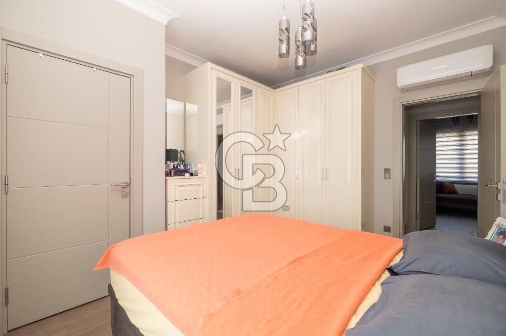 Ömerpaşa Bahariyeli Sokak'ta 5+1 Katta Tek 248m² SATILIK Daire
