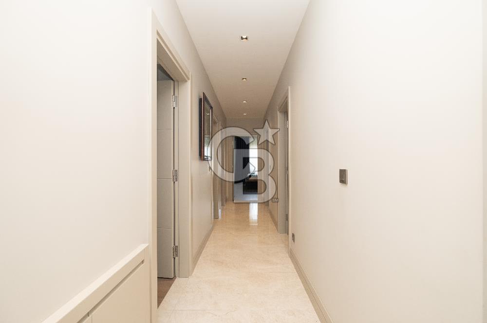 Ömerpaşa Bahariyeli Sokak'ta 5+1 Katta Tek 248m² SATILIK Daire