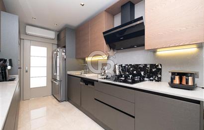 Ömerpaşa Bahariyeli Sokak'ta 5+1 Katta Tek 248m² SATILIK Daire