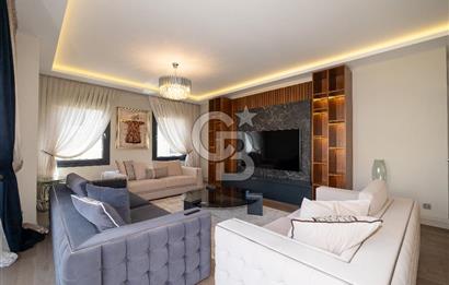 Ömerpaşa Bahariyeli Sokak'ta 5+1 Katta Tek 248m² SATILIK Daire