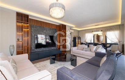 Ömerpaşa Bahariyeli Sokak'ta 5+1 Katta Tek 248m² SATILIK Daire