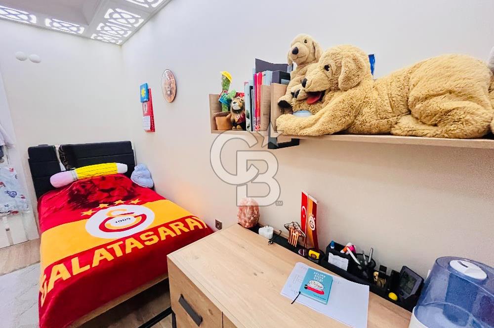 Buca Batı Çıkışı Site İçinde Geniş Kiracısız Satılık 3+1 Daire
