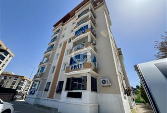 İzmir’de ulaşım ve yaşam kolaylığını bir arada sunan bu ferah daireyi kaçırmayın!