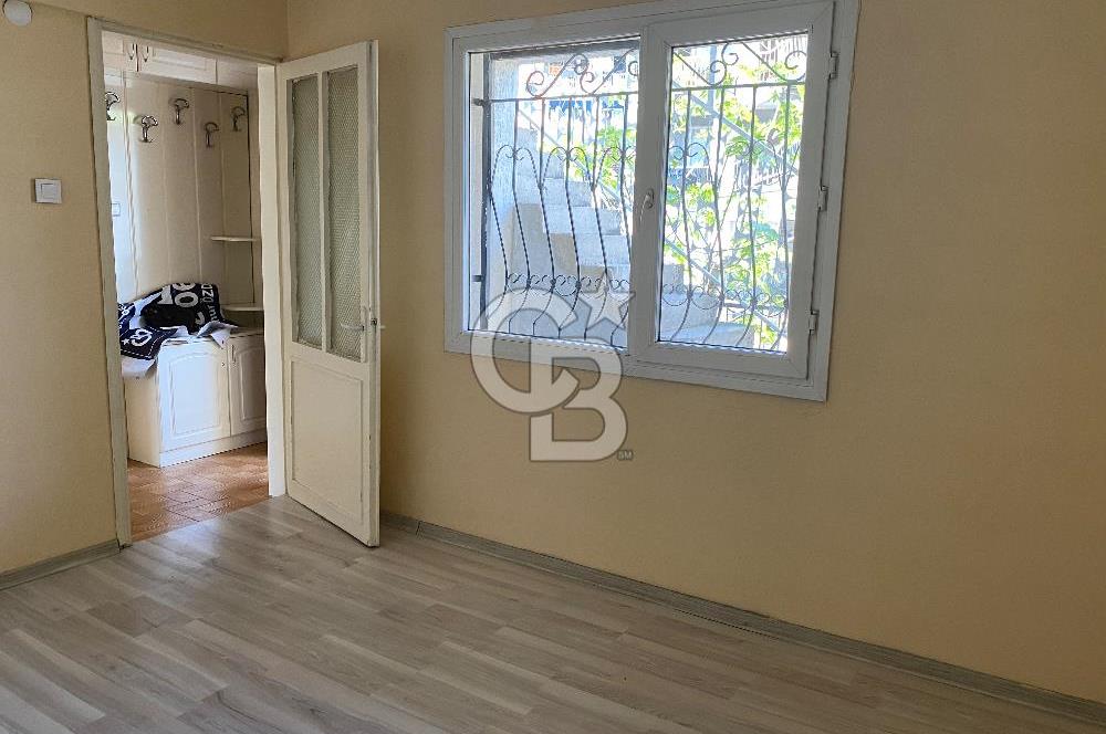 KARŞIYAKA CUMHURİYET MAH’DE 2+1 KİRALIK DAİRE 