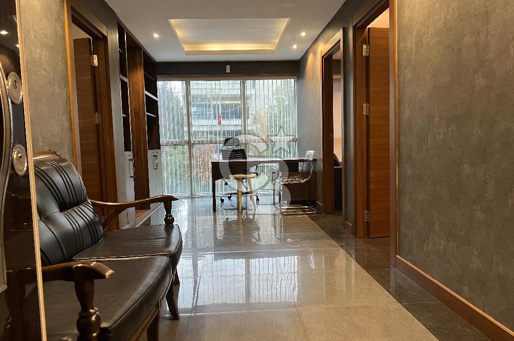 MEBUSEVLERİ ANITKABİR GİRİŞİNDE YENİ BİNADA SATILIK LÜKS OFİS