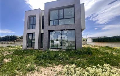 Cb Vizyon Tuğba ERKAL'dan Modern Mimari Natamam Müstakil Villa