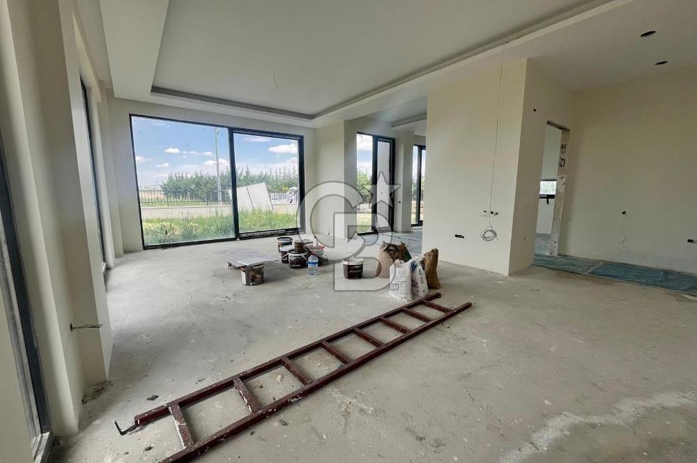 Cb Vizyon Tuğba ERKAL'dan Modern Mimari Natamam Müstakil Villa