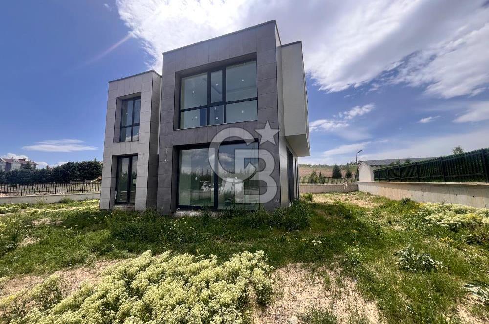 Cb Vizyon Tuğba ERKAL'dan Modern Mimari Natamam Müstakil Villa