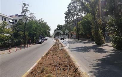 ACIBADEM  CADDESİNDE METROBÜSE YAKIN KİRALIK İŞYERİ