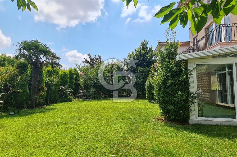 BAHÇEŞEHİR YAMAÇ VİLLALARINDA 6+2 KİRALIK GÖLET MANZARALI VİLLA